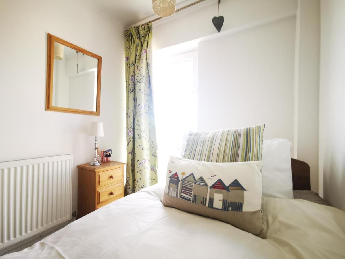 Sea View 3 Bedroom Seaside Property Chichester Luaran gambar