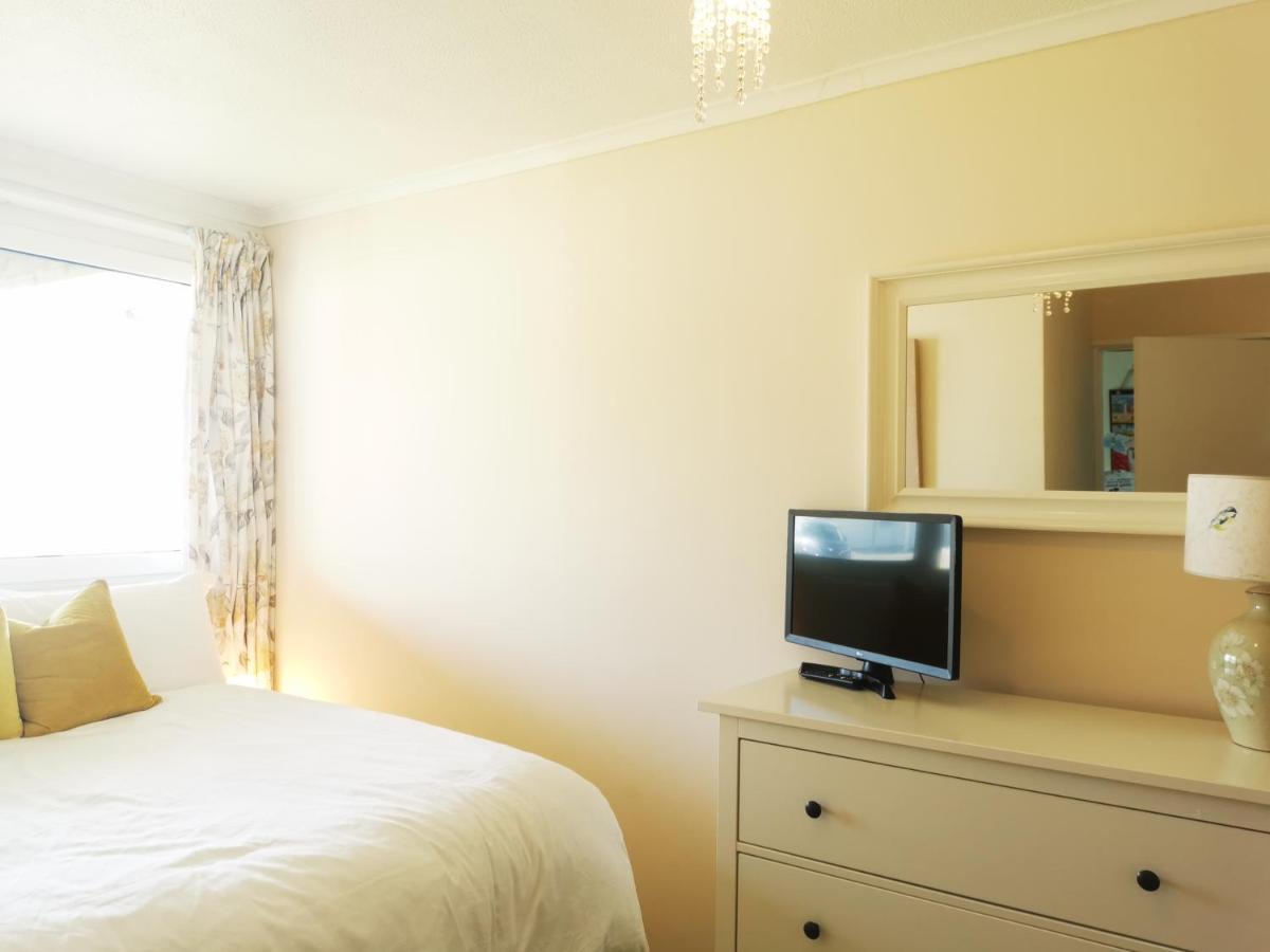 Sea View 3 Bedroom Seaside Property Chichester Luaran gambar